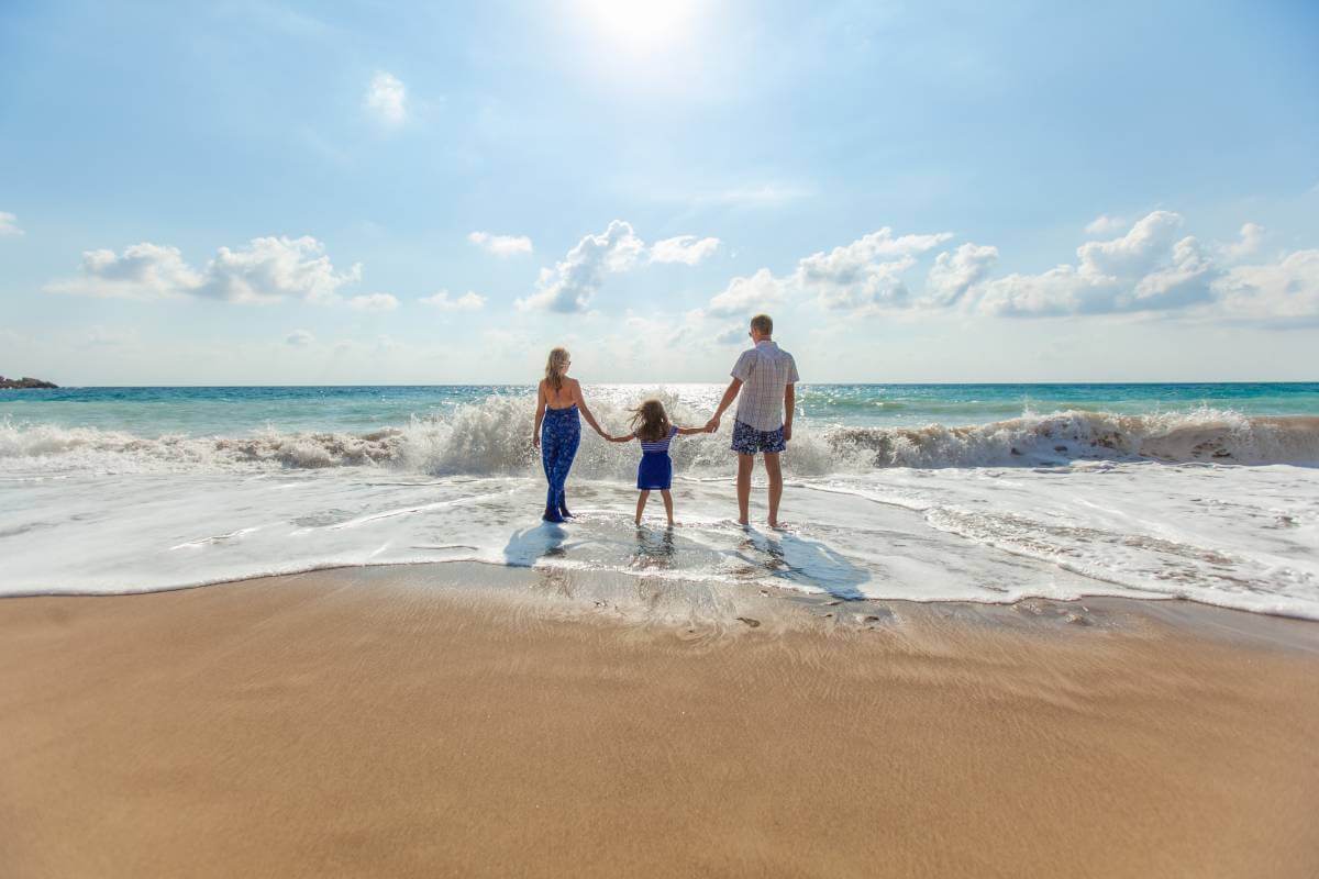 Is It Worth Buying a Family Health Insurance Policy - Acko Is It Worth Buying a Family Health Insurance Policy - Acko